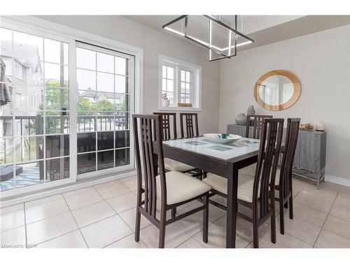 26-1401 Plains Road E, Burlington, ON - Indoor Photo Showing Dining Room