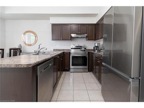 26-1401 Plains Road E, Burlington, ON - Indoor Photo Showing Kitchen With Double Sink