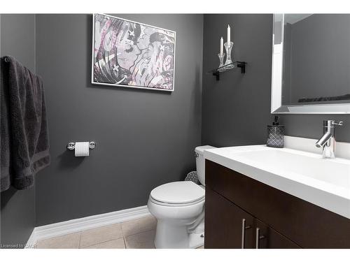 26-1401 Plains Road E, Burlington, ON - Indoor Photo Showing Bathroom