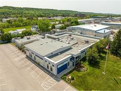 115 South Service Road  Grimsby, ON L3M 4H6