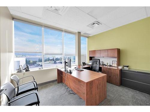 423-424-1100 South Service Road, Stoney Creek, ON 