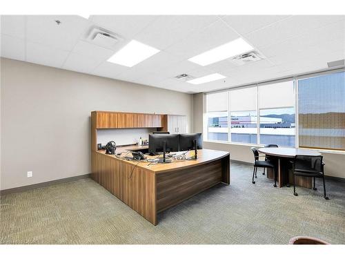 423-424-1100 South Service Road, Stoney Creek, ON 