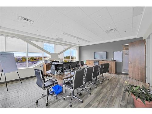 423-424-1100 South Service Road, Stoney Creek, ON 