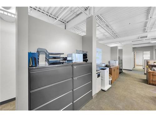 423-424-1100 South Service Road, Stoney Creek, ON 