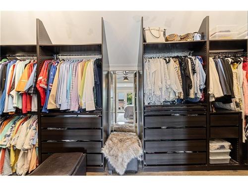 535 Locust Street, Burlington, ON - Indoor With Storage