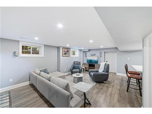 535 Locust Street, Burlington, ON - Indoor