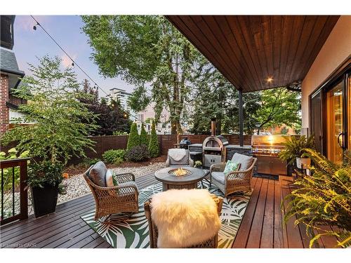 535 Locust Street, Burlington, ON - Outdoor With Deck Patio Veranda With Exterior