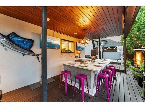 535 Locust Street, Burlington, ON - Outdoor With Exterior