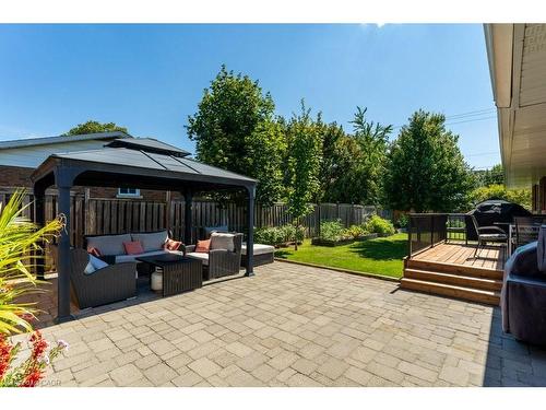 2 Lynnwood Avenue, Grimsby, ON - Outdoor With Deck Patio Veranda