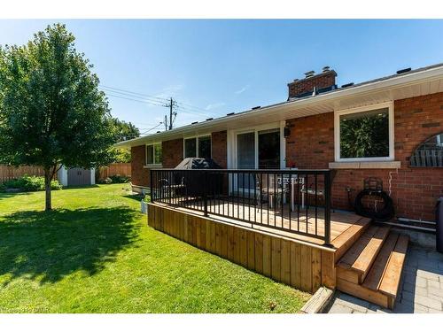 2 Lynnwood Avenue, Grimsby, ON - Outdoor With Deck Patio Veranda
