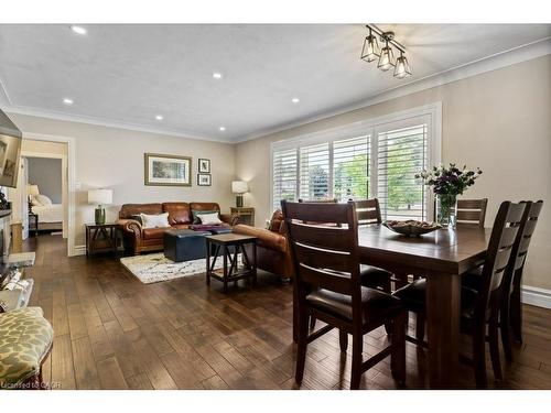 2 Lynnwood Avenue, Grimsby, ON - Indoor Photo Showing Dining Room