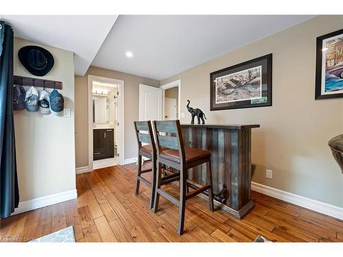 46 Summerlea Avenue, Welland, ON - Indoor Photo Showing Dining Room