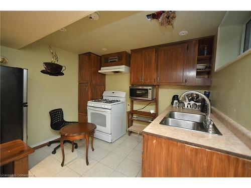 78 Horning Drive, Hamilton, ON - Indoor Photo Showing Kitchen With Double Sink