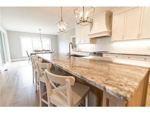 21 Hudson Drive, Brantford, ON - Indoor