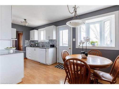 2 Melody Court, Hamilton, ON - Indoor Photo Showing Other Room