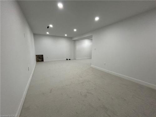 2 Melody Court, Hamilton, ON - Indoor