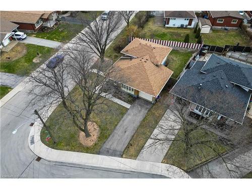 2 Melody Court, Hamilton, ON - Outdoor