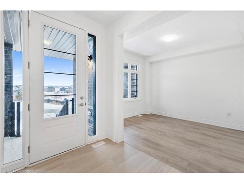 59 Cunningham Drive, Bradford West Gwillimbury, ON - Indoor Photo Showing Other Room