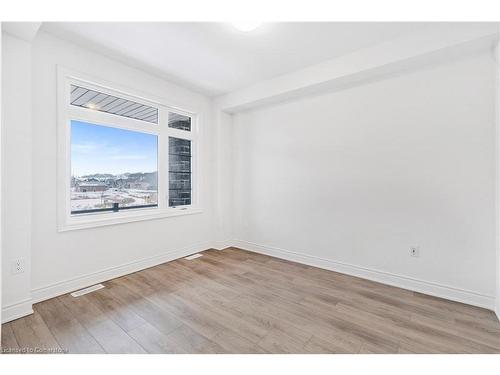 59 Cunningham Drive, Bradford West Gwillimbury, ON - Indoor Photo Showing Other Room