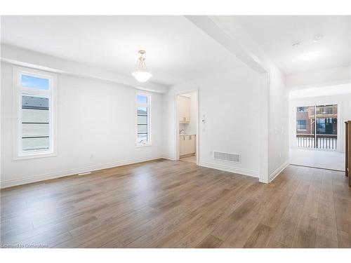 59 Cunningham Drive, Bradford West Gwillimbury, ON - Indoor Photo Showing Other Room