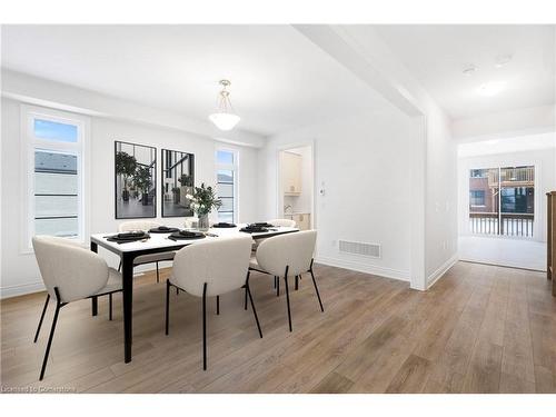 59 Cunningham Drive, Bradford West Gwillimbury, ON - Indoor Photo Showing Dining Room