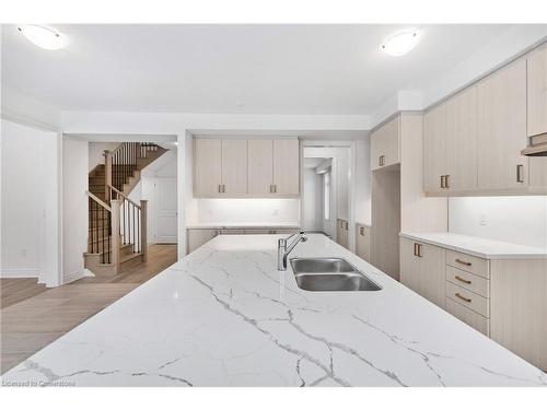 59 Cunningham Drive, Bradford West Gwillimbury, ON - Indoor Photo Showing Kitchen With Double Sink