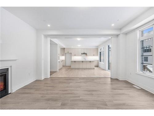 59 Cunningham Drive, Bradford West Gwillimbury, ON - Indoor With Fireplace