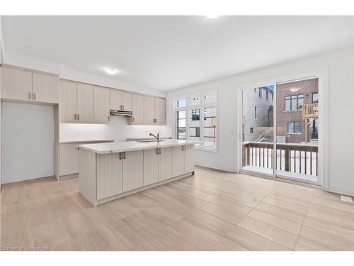 59 Cunningham Drive, Bradford West Gwillimbury, ON - Indoor Photo Showing Kitchen