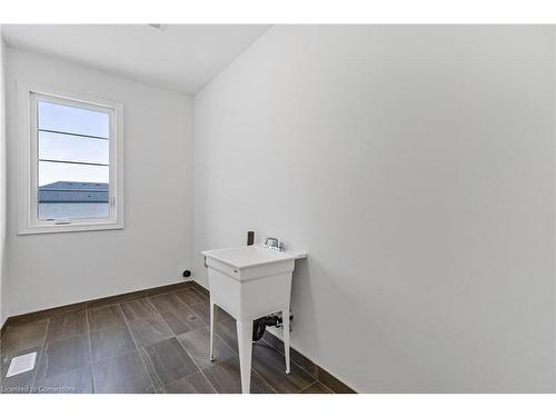 59 Cunningham Drive, Bradford West Gwillimbury, ON - Indoor Photo Showing Other Room