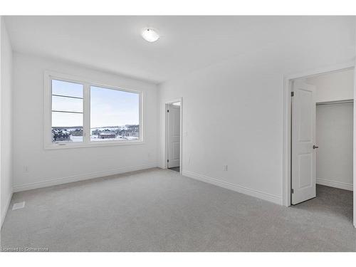 59 Cunningham Drive, Bradford West Gwillimbury, ON - Indoor Photo Showing Other Room