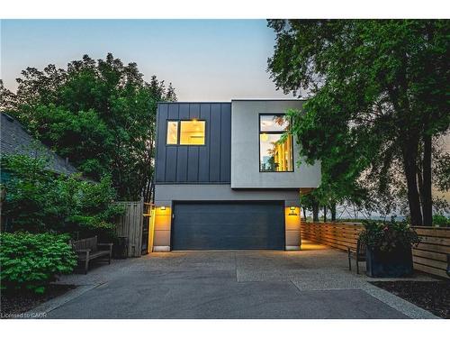 5 Dexter Avenue, Hamilton, ON - Outdoor