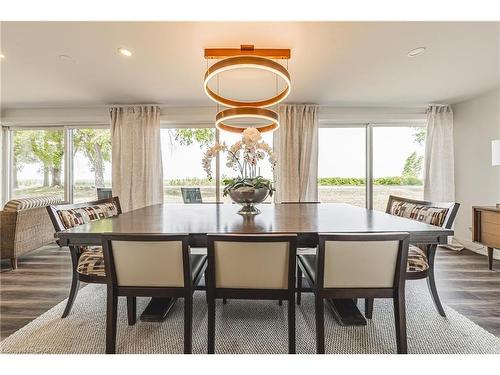 5 Dexter Avenue, Hamilton, ON - Indoor Photo Showing Dining Room