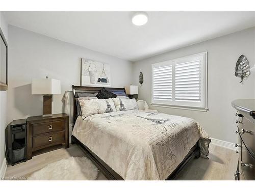 507 Upper James Street, Hamilton, ON - Indoor Photo Showing Bedroom