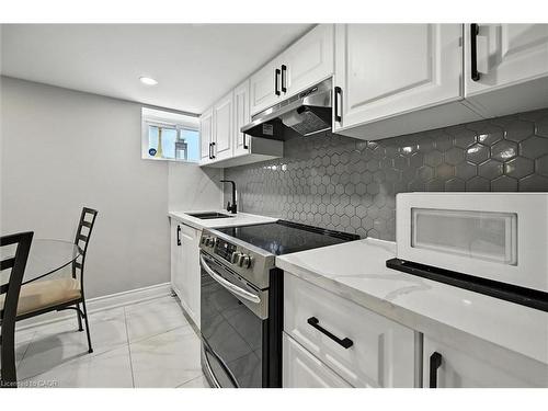 507 Upper James Street, Hamilton, ON - Indoor Photo Showing Kitchen
