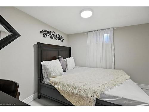 507 Upper James Street, Hamilton, ON - Indoor Photo Showing Bedroom