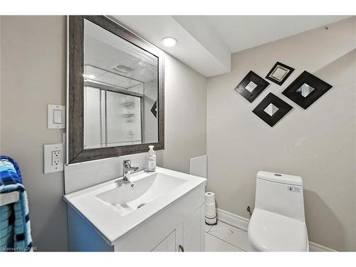 507 Upper James Street, Hamilton, ON - Indoor Photo Showing Bathroom