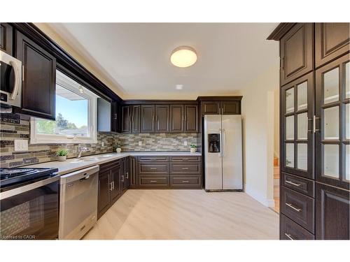 1493 Queens Boulevard, Kitchener, ON - Indoor Photo Showing Kitchen With Double Sink