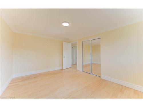 1493 Queens Boulevard, Kitchener, ON - Indoor Photo Showing Other Room