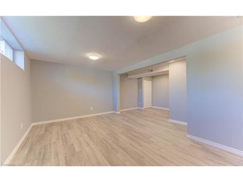 1493 Queens Boulevard, Kitchener, ON - Indoor Photo Showing Other Room