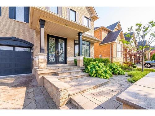 3322 Fox Run Circle, Oakville, ON - Outdoor