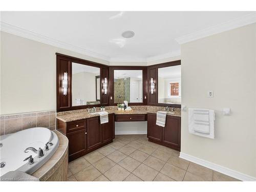 3322 Fox Run Circle, Oakville, ON - Indoor Photo Showing Bathroom