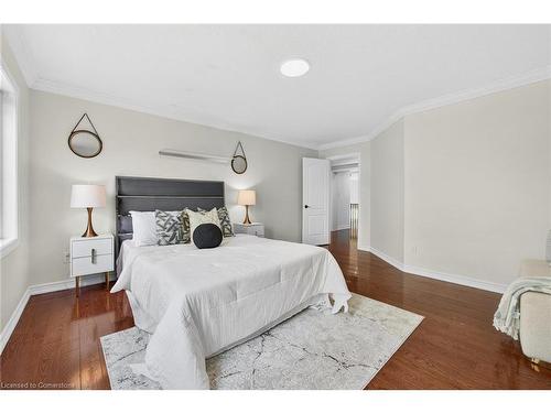 3322 Fox Run Circle, Oakville, ON - Indoor Photo Showing Bedroom
