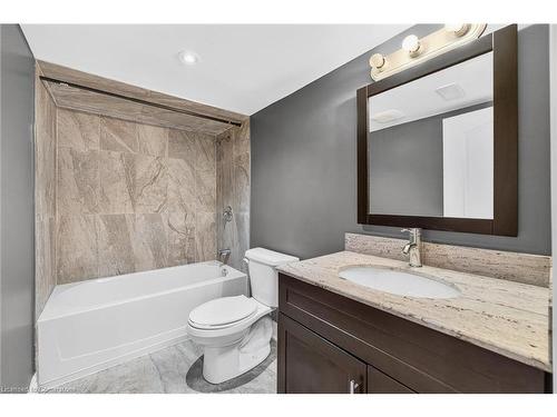 3322 Fox Run Circle, Oakville, ON - Indoor Photo Showing Bathroom