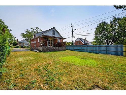 56 West 1St Street, Hamilton, ON - Outdoor