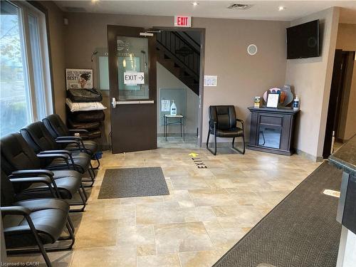 1066 Brant Street, Burlington, ON 