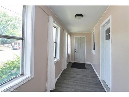 120 Clara Street, Thorold, ON - Indoor Photo Showing Other Room