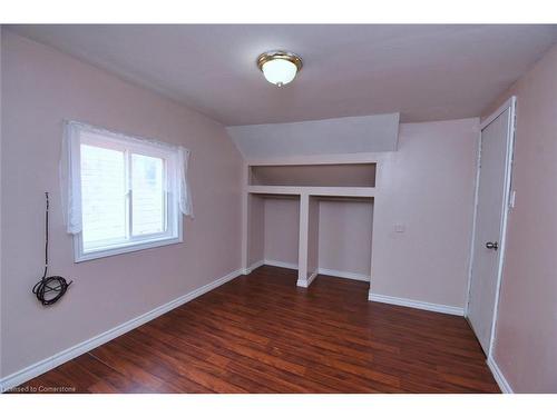 120 Clara Street, Thorold, ON - Indoor Photo Showing Other Room