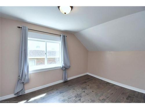 120 Clara Street, Thorold, ON - Indoor Photo Showing Other Room