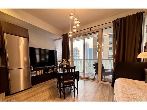 2206-42 Charles Street E, Toronto, ON - Indoor