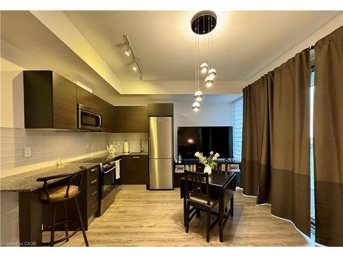 2206-42 Charles Street E, Toronto, ON - Indoor Photo Showing Kitchen